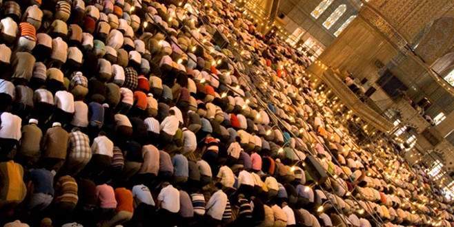 Bir buçuk saat süren cuma namazının süresi değişti!