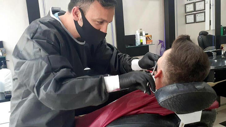 26 berberin Covid-19 testi pozitif çıktı