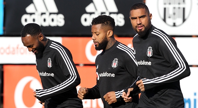 Beşiktaş’ta 5 futbolcu karantinada… Beşiktaş’ta 5 futbolcu karantinada…