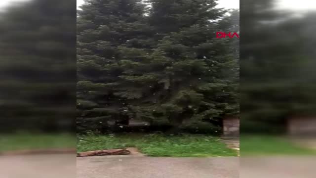 Mayıs ayının son günleri! Uludağ’da kar yağdı Mayıs ayının son günleri! Uludağ’da kar yağdı