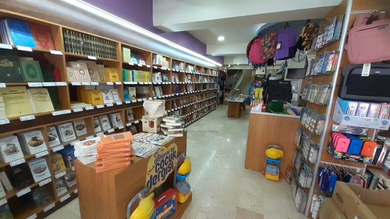 Bursa’da online kitap ve kırtasiye imkanı Korona virüs salgını nedeniyle sosyal temasın en aza indiği bu