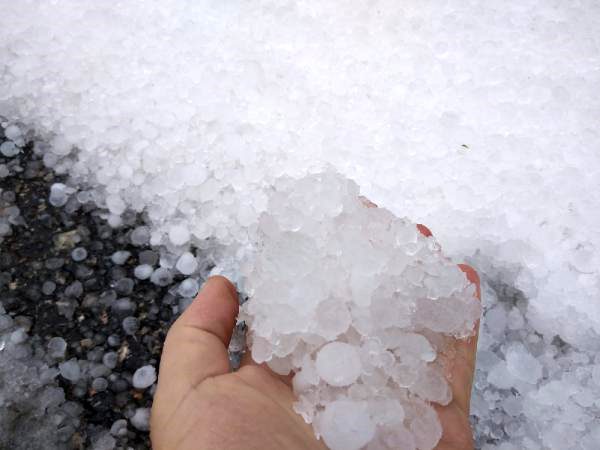 İstanbul beyaza büründü… Bir anda bastırdı…