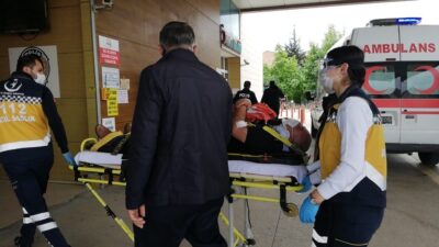 Emniyet şeridinde bekleyen kamyoneti şarampole uçurdu