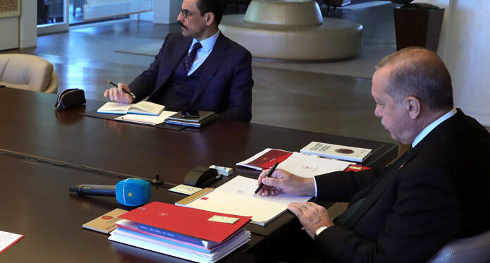 Cumhurbaşkanı Erdoğan karantina dönemini nasıl geçirdi? İbrahim Kalın anlattı Cumhurbaşkanı Erdoğan karantina dönemini nasıl geçirdi? İbrahim Kalın anlattı