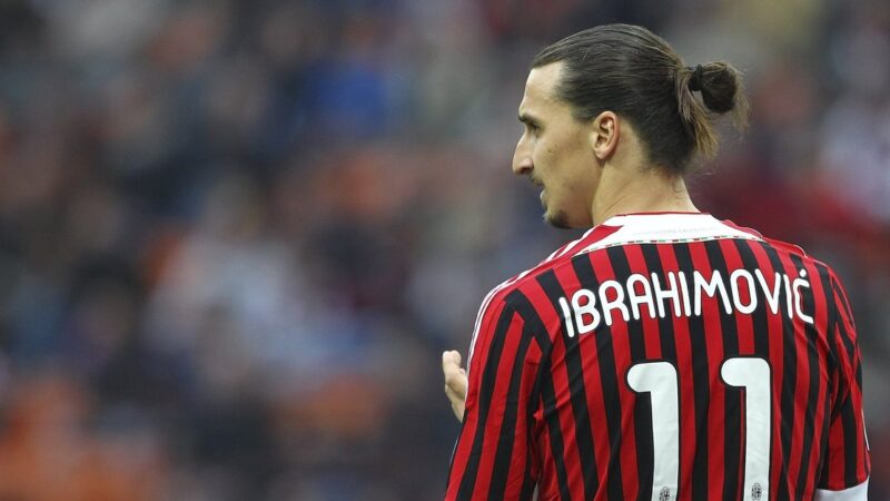 Milan'ın yıldız forveti Zlatan Ibrahimovic'ten şok bir haber geldi.