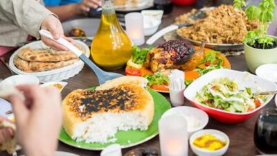 Bakan Koca ‘Biri tuz yerine koronavirüs uzatabilir’ dedi! Korkulan oldu