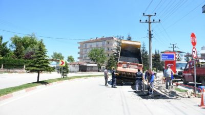 İnegöl Belediyesi sahada çalışmalarını sürdürüyor