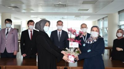 ‘Bu Süreçte En Büyük Katkı Sağlık Çalışanlarınındır’