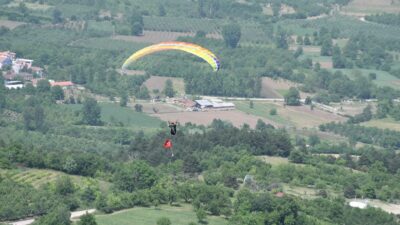 İnegöl semalarında 19 Mayıs coşkusu