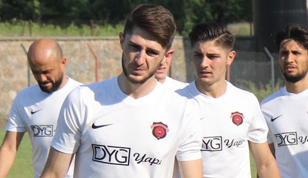 Bursaspor’da yetişti F.Bahçe’ye imza attı… Bursaspor’da yetişti F.Bahçe’ye imza attı…