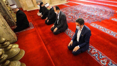 Diyanetten cuma namazı için uyarı afişi!