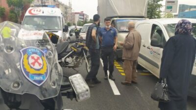 Kadın yola atladı! Bursa’da 5 araç birbirine girdi…