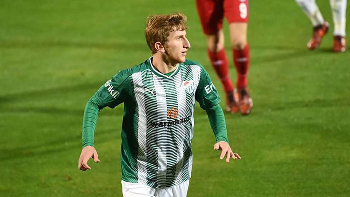 Burak Kapacak yıldız olacak! Burak Kapacak yıldız olacak!