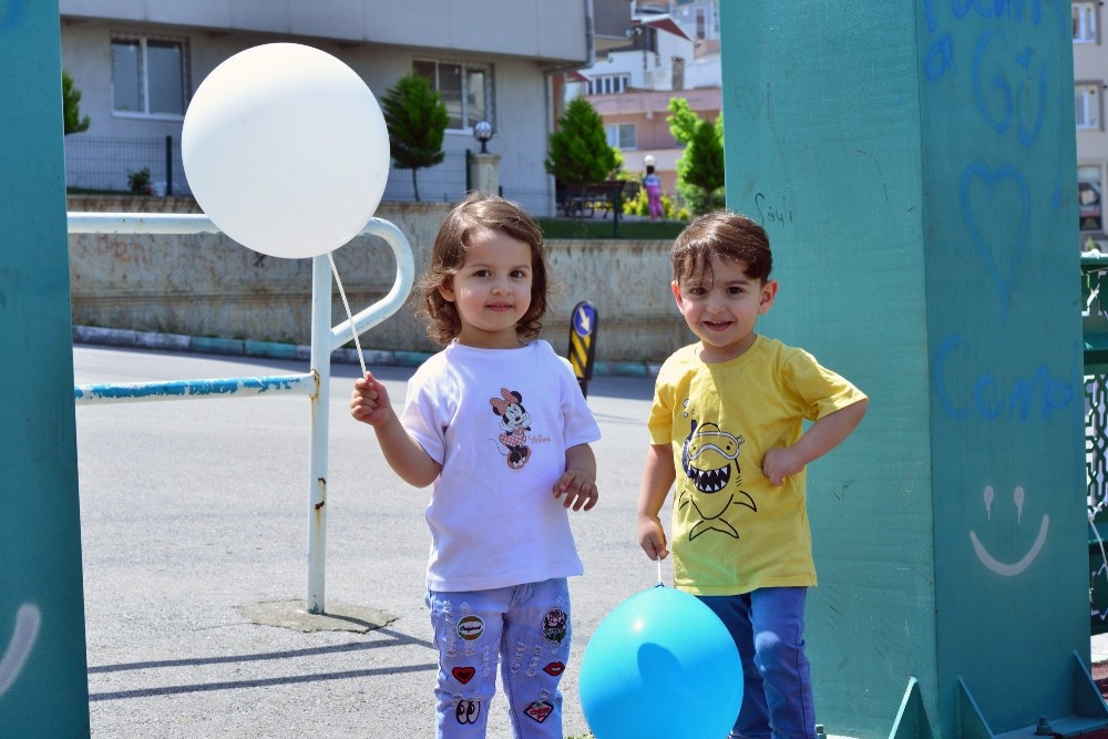 0-14 yaş arası çocuklar için sokağa çıkma izni