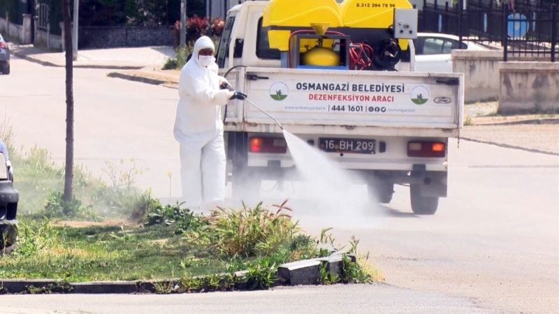 Osmangazi Belediyesi, koronavirüs ile mücadele kapsamındaki dezenfekte çalışmalarını 3 günlük