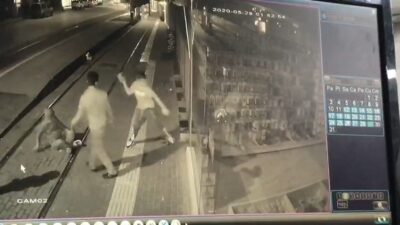 Bursa’da önce camı kırıp kaçtılar sonra geri dönüp böyle soydular