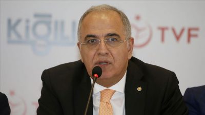 Voleybol Federasyonu Başkanı Üstündağ: Play-off oynamadığımız için şampiyon ilan etmiyoruz