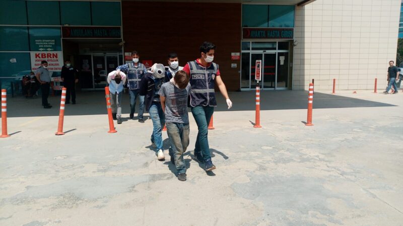 Bursa'nın İnegöl ilçesinde, büfe, cami ve mobilya firmasından hırsızlık yaptıkları