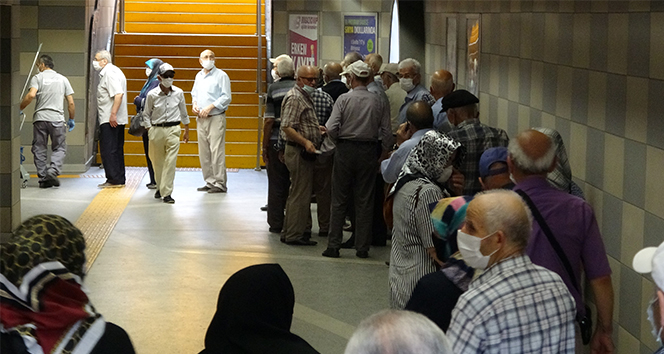 Görüntüler Bursa’dan! Ücretsiz olunca akın ettiler…