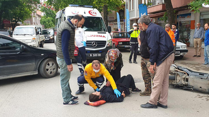 Yer: Bursa… Motosikletli kadın kazada yaralandı Yer: Bursa… Motosikletli kadın kazada yaralandı