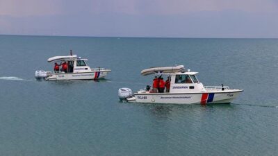 Van Valiliği’nden kaybolan tekne ile ilgili açıklama: Yabancı uyruklu 5 kişinin cesedine ulaşıldı