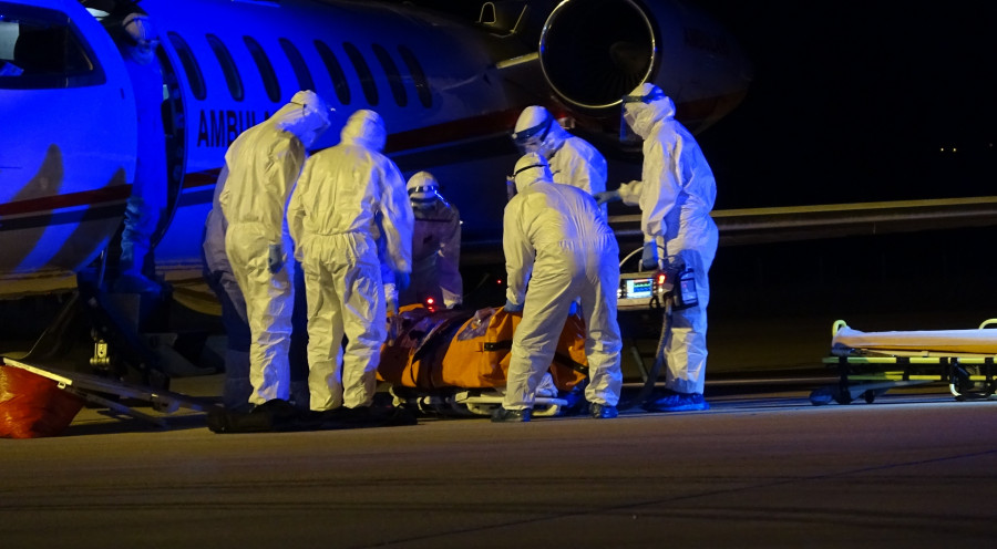 Rusya’da koronavirüs bulaşan 2 Türk, özel uçakla Bursa’ya getirildi