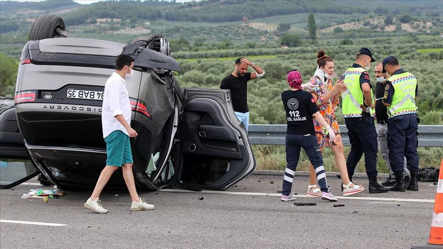 Ünlü şarkıcı Alişan kaza yaptı