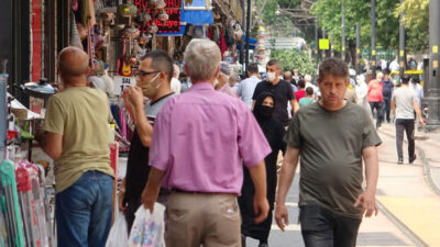 Bursa’da maske zorunluluğu geldi ama…