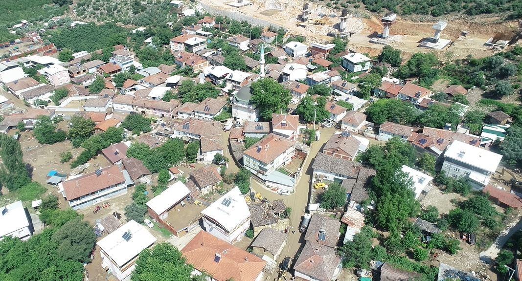 Felaketin boyutu gün ağarınca ortaya çıktı! Sel bölgesi havadan görüntülendi
