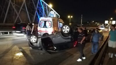 Bursa’da kontrolden çıkan otomobil takla attı: 2 yaralı