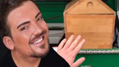 Cenazede pes dedirten olay!Tepki yağdı