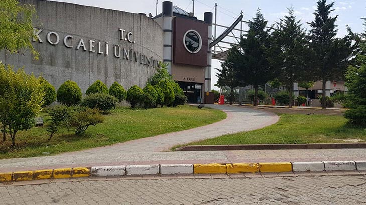 Sınavda rahatsızlanan öğrencinin testi pozitif çıktı, salondaki 16 kişi izolasyona alındı