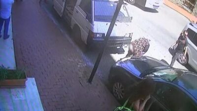 Polislere yakalanınca eteğini indirdi!