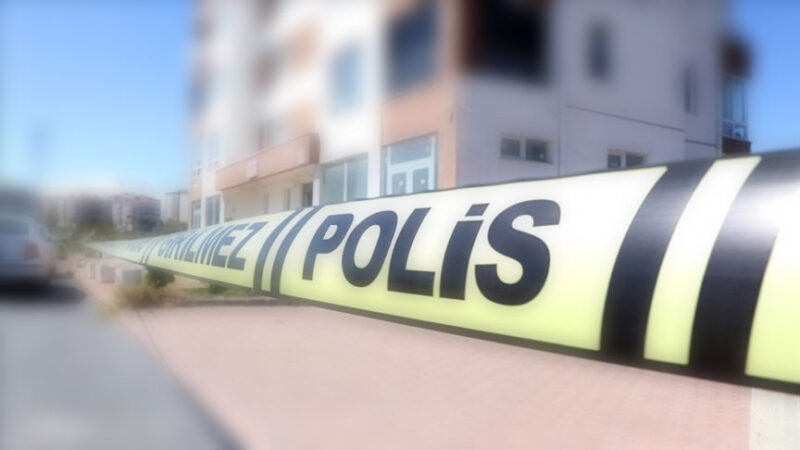 Bursa'nın Orhangazi ilçesinde, bir personelin yeni tip koronavirüs (Kovid-19) testinin