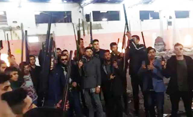 Pompalı tüfeklerle video çekip paylaşan 20 kişiye gözaltı