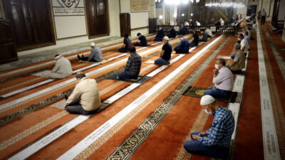 Ulucami’de cemaatle ilk sabah namazı kılındı