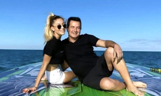 Dominik’te sürpriz parti… Yeni sevgilisiyle kutladı…