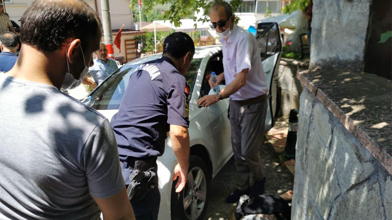 Bursa’da talihsiz kaza! Otomobil ile duvar arasına sıkıştı