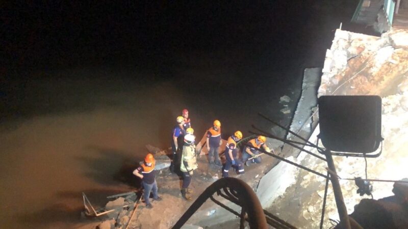 Bursa’da istinat duvarı çöktü! Bursa’da istinat duvarı çöktü!