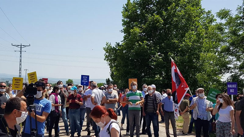 Bursa’da köylülere desteğe jandarma engeli Yenişehir'in Kirazlıyayla Köyü'nde Lübnanlı maden şirketi tarafından yapılmak istenen cevher