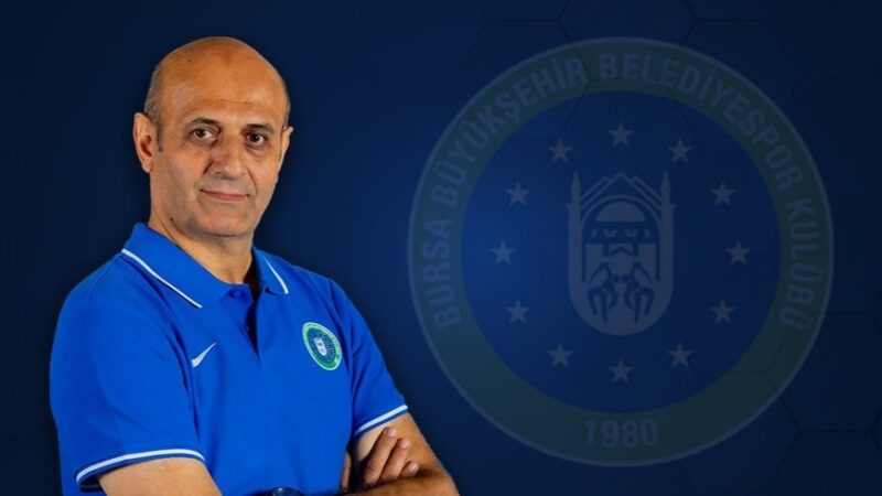 Voleybolda, AXA Sigorta Efeler Ligi ekiplerinden Bursa Büyükşehir Belediyespor, başantrenör