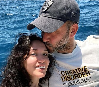 Çukur’un yıldızları… İlk aşk pozu!