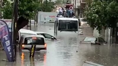 İlçe suya gömüldü!