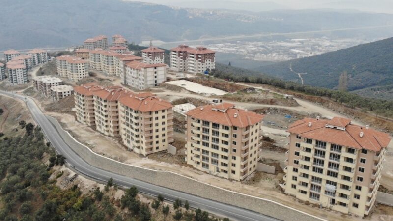 Ev alacaklar dikkat! Gemlik’te uygun konut… Gemlik Belediyesi, Çamlık ve Çukurbahçe’de 13, Cihatlı Bölgesi’nde 1038 dairelik