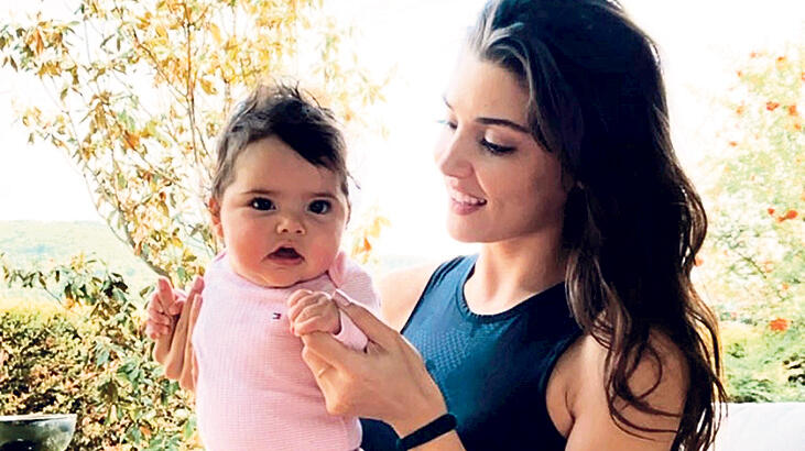 Gamze Erçel’den Hande Erçel ve Aylin Mavi paylaşımı