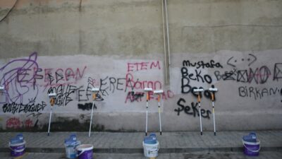 İnegöl’de grafiti temizliği