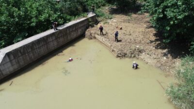Kayıp Derya için Narlıdere boşaltılıyor