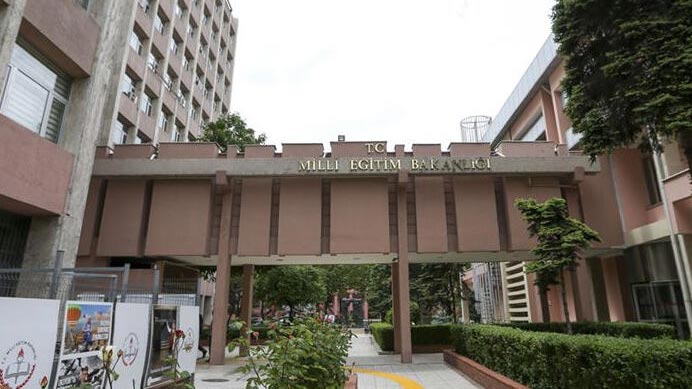 81 ile yazı gönderildi! MEB’den sınıf geçme ve yaz okulu kararı