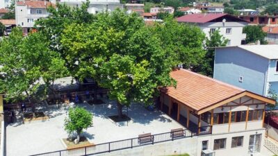 Nilüfer Gökçeköy’e meydan ve kahvehane