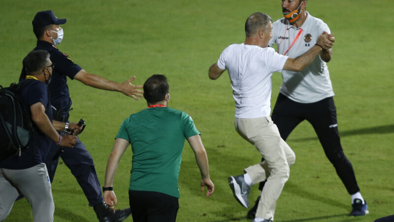 Trabzonspor Kulübü Başkanı Ahmet Ağaoğlu, Aytemiz Alanyaspor ile dün deplasmanda